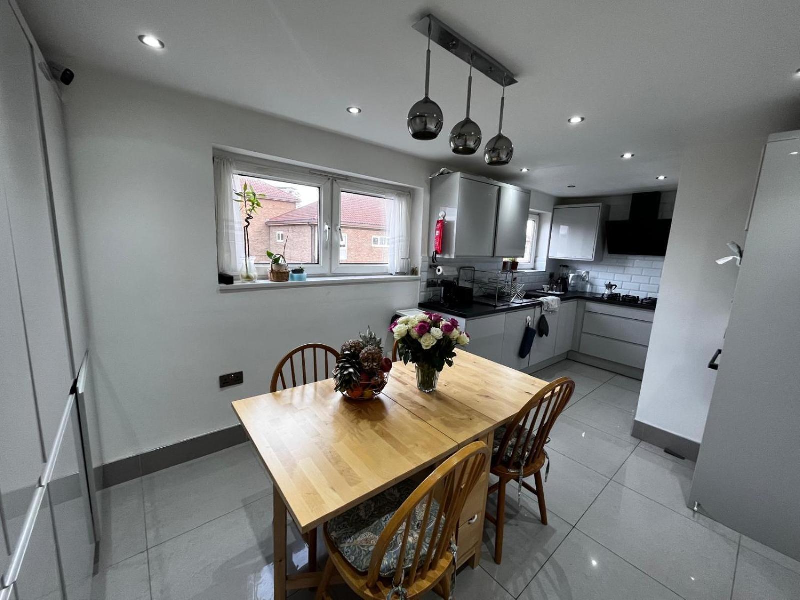 Plaistow Comfort Stay London Exterior photo